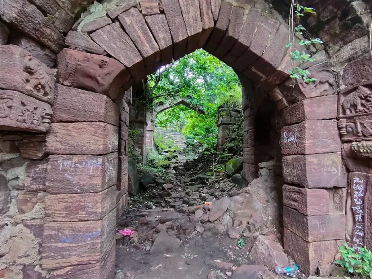 Ramagiri Fort in Peddapalli District of Telangana2