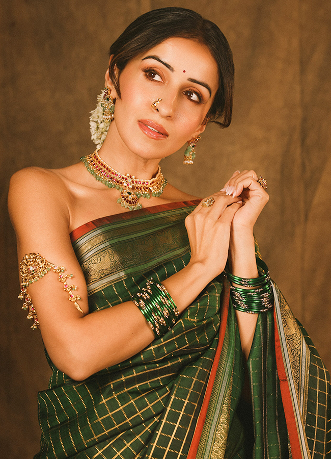 actress anshu Karwa Chauth Celebrations2