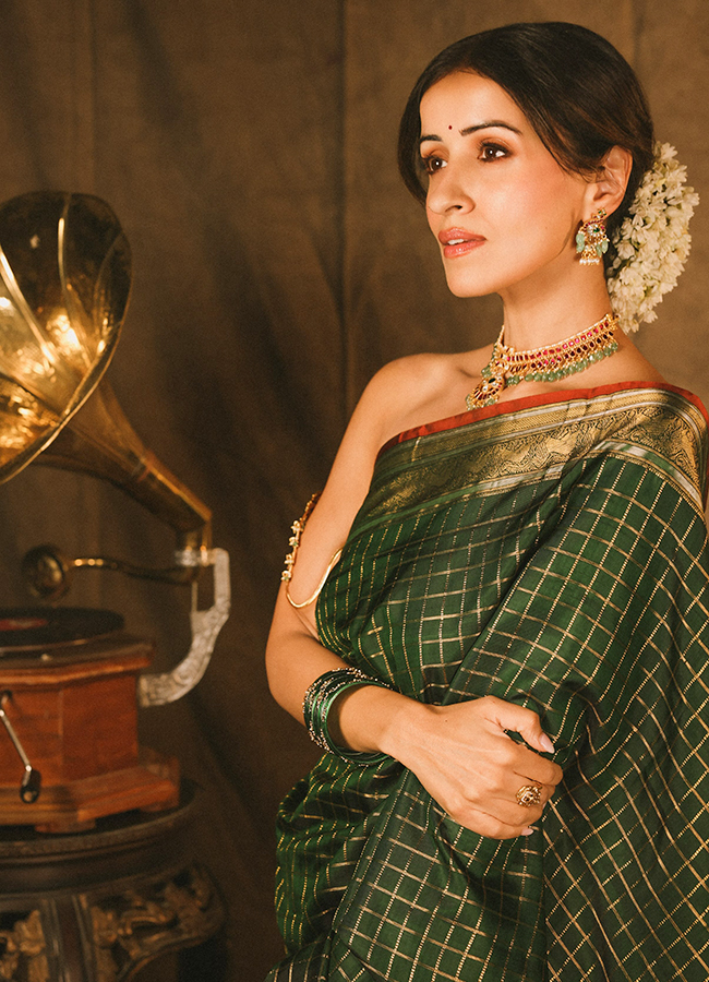 actress anshu Karwa Chauth Celebrations7