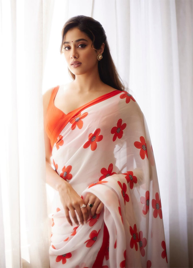 Actress Janhvi Kapoor Trending Now19
