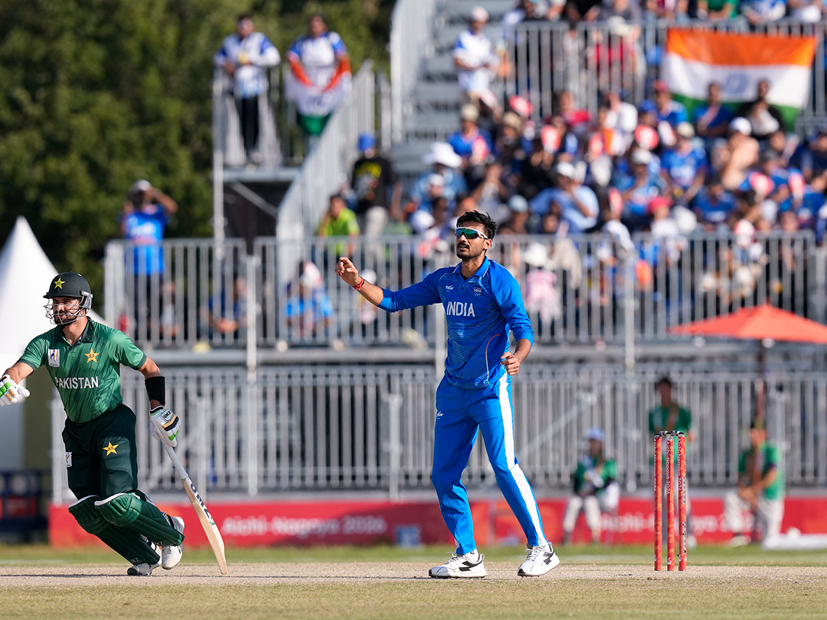 gold medal cricket match between India and Pakistan at the Asian Games15