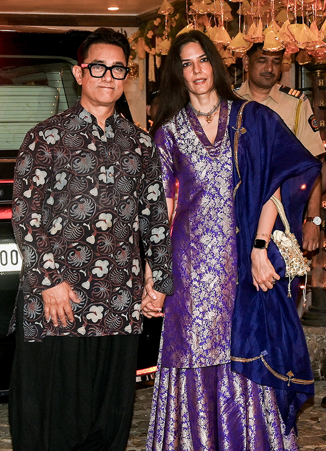Karva Chauth 2026 Festival at actor Anil Kapoor Residence9