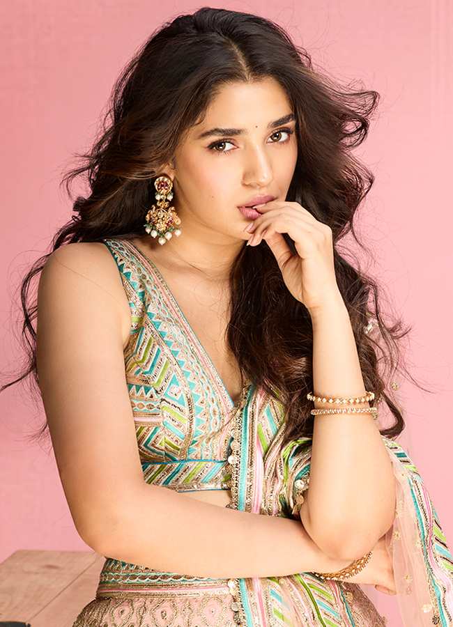 Krithi Shetty Festive Glamour Look6