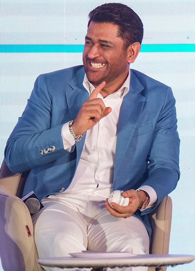MS Dhoni And Smriti Mandhana 125 Years Celebration of Gulf Oil India10