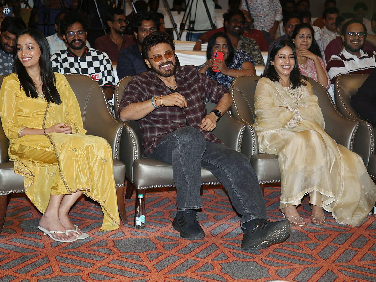 Aadarsha Kutumbam Movie Success Meet HD Photos12