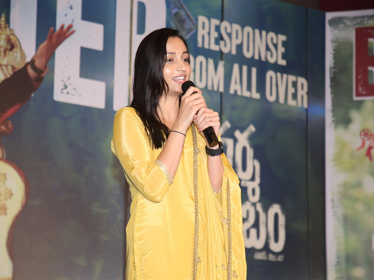 Aadarsha Kutumbam Movie Success Meet HD Photos15