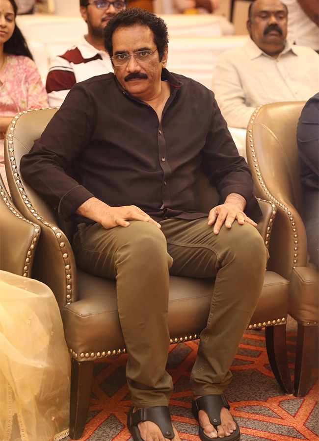 Aadarsha Kutumbam Movie Success Meet HD Photos19