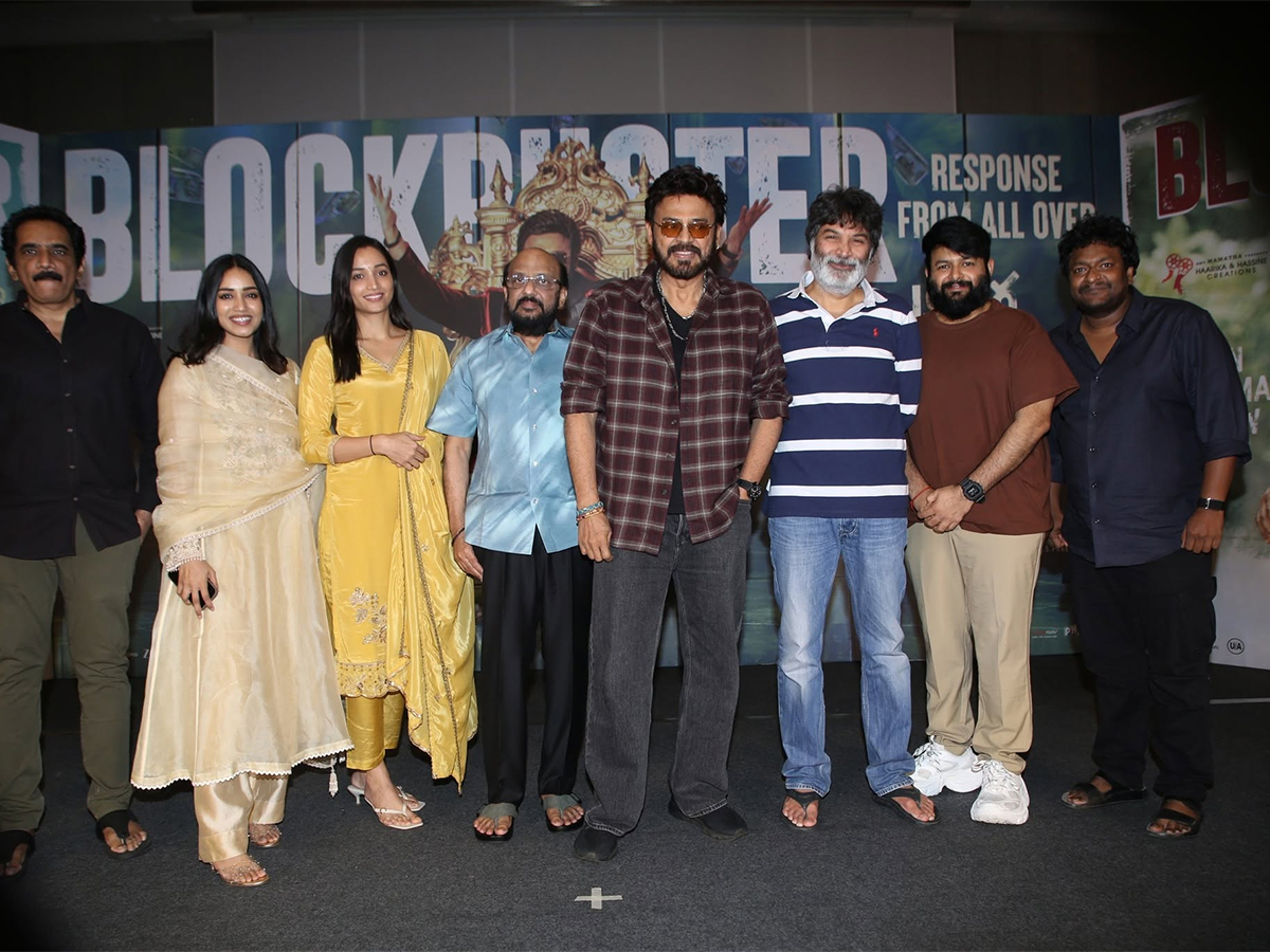 Aadarsha Kutumbam Movie Success Meet HD Photos4