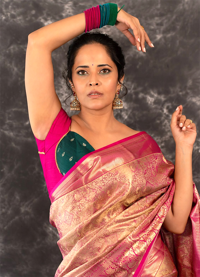 Actress Anasuya Bharadwaj Latest Photos Viral12