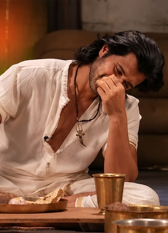 Vijay Deverakonda and Rashmika Ranabaali Movie Stills HD14
