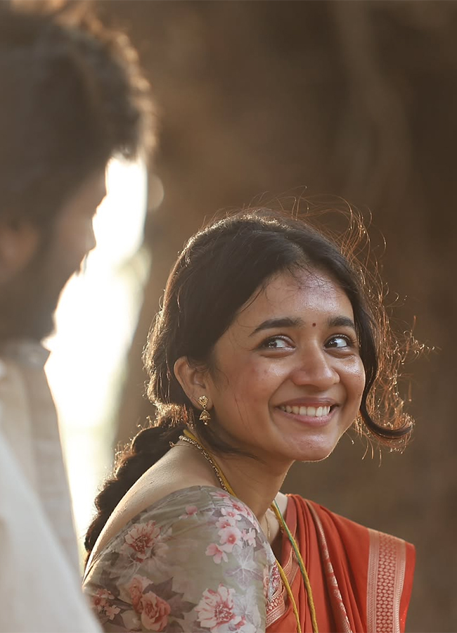 Actress Anishma Anilkumar Latest Photos Viral16