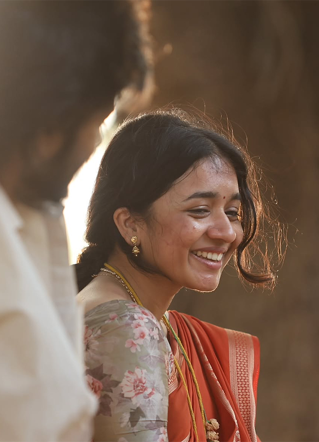 Actress Anishma Anilkumar Latest Photos Viral17