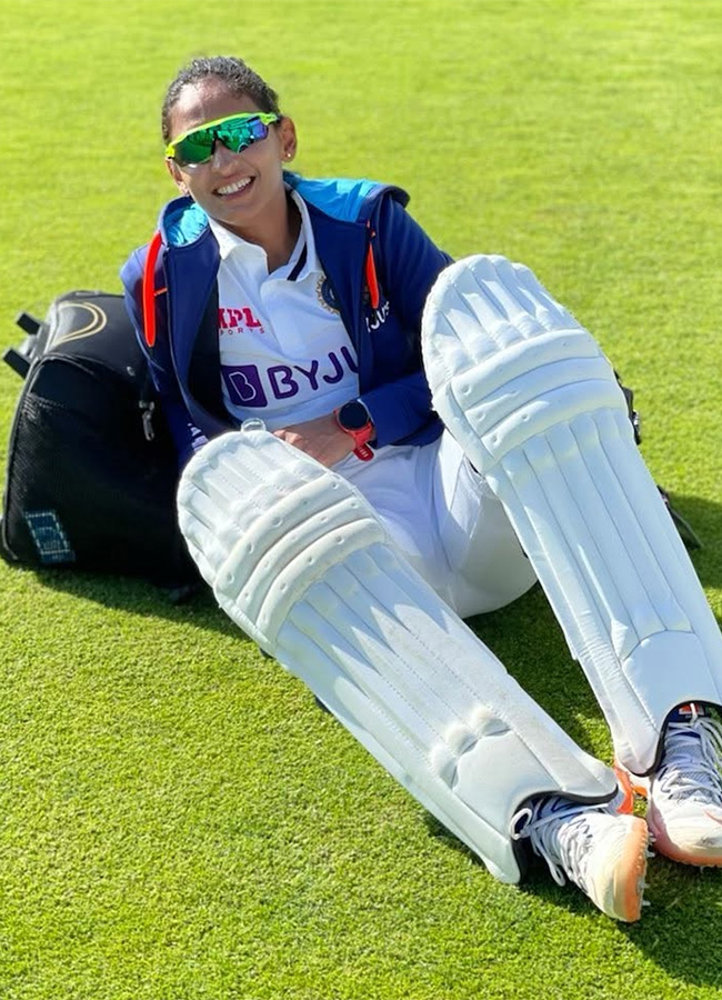Indian Cricketer Harmanpreet Kaur Trending Photos16