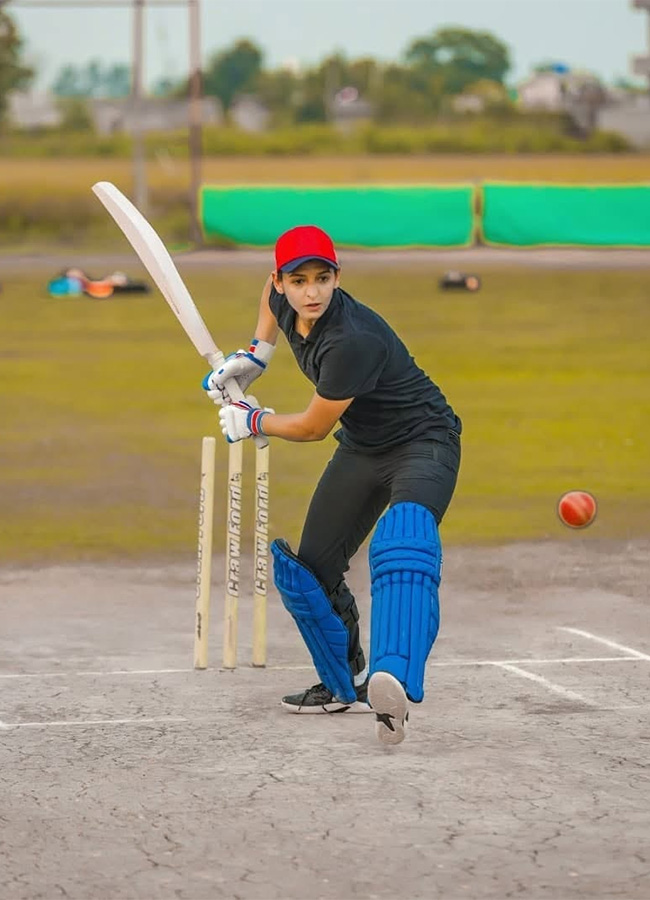 Indian Cricketer Harmanpreet Kaur Trending Photos18