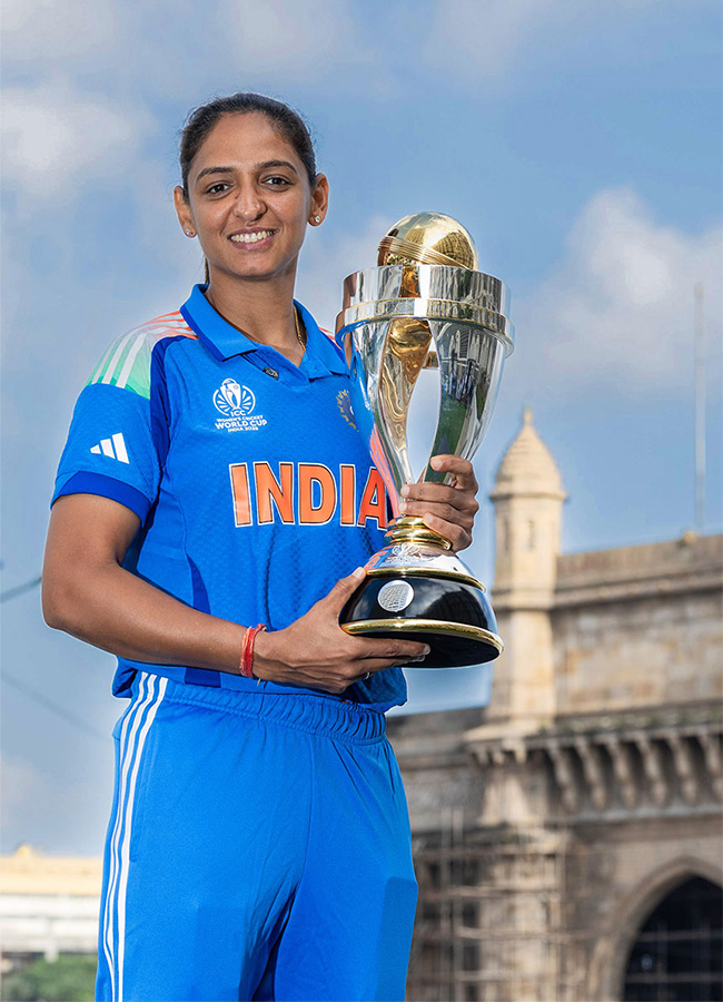 Indian Cricketer Harmanpreet Kaur Trending Photos21