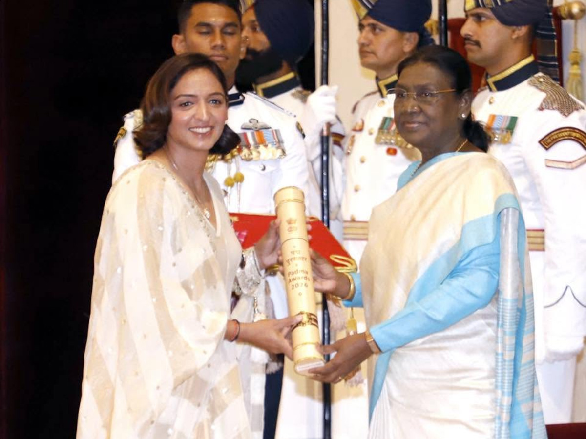 Indian Cricketer Harmanpreet Kaur Trending Photos3