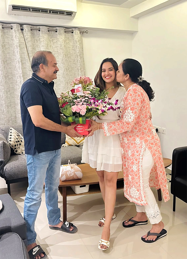 Actress Pujita Ponnada Birthday Celebrations Viral Pics13
