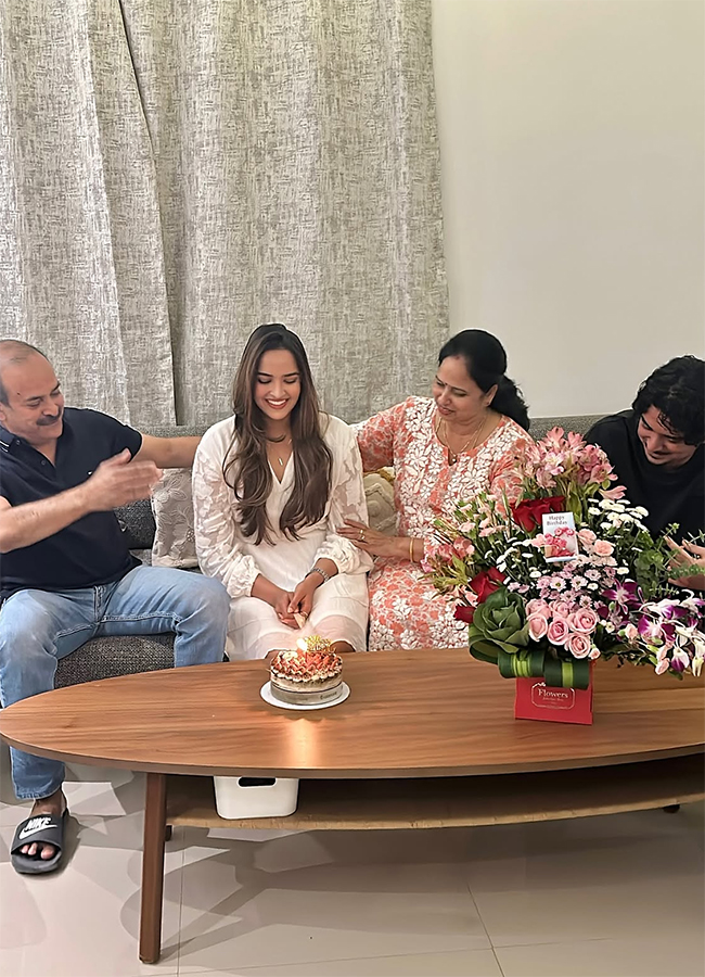 Actress Pujita Ponnada Birthday Celebrations Viral Pics4