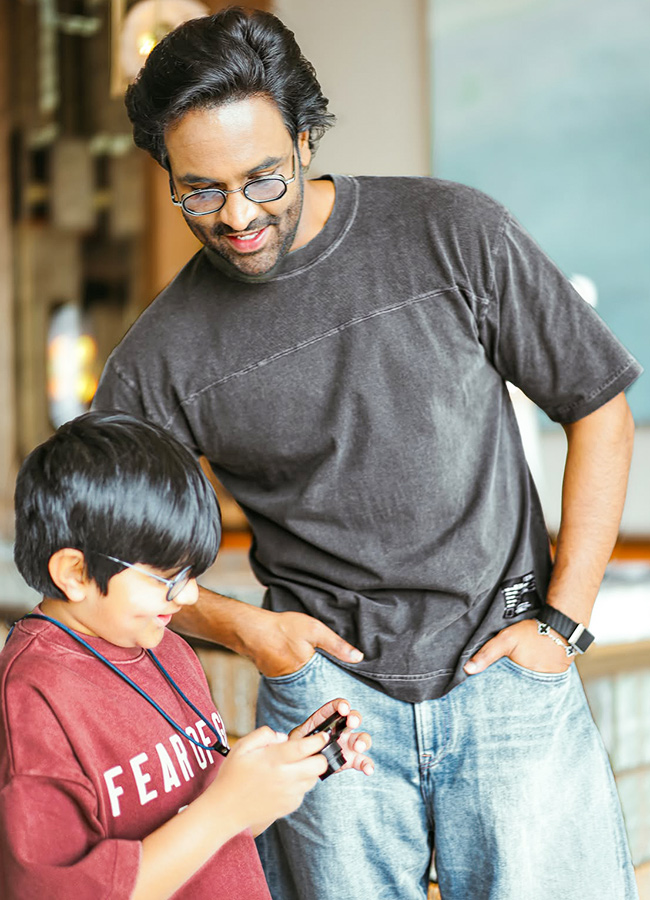 Manchu Vishnu and Family Enjoy Their Japan Vacation4