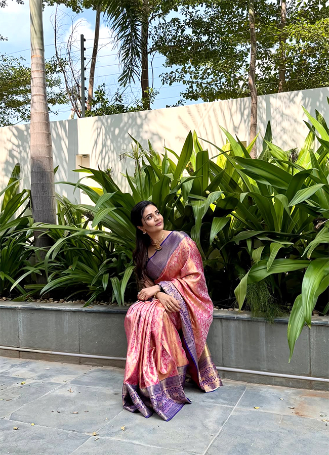 Actress Sreemukhi Opens Shopping Mall in Nizamabad13