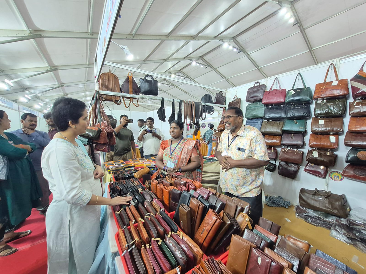 Saras Mela in Hyderabad at the HMDA Grounds10