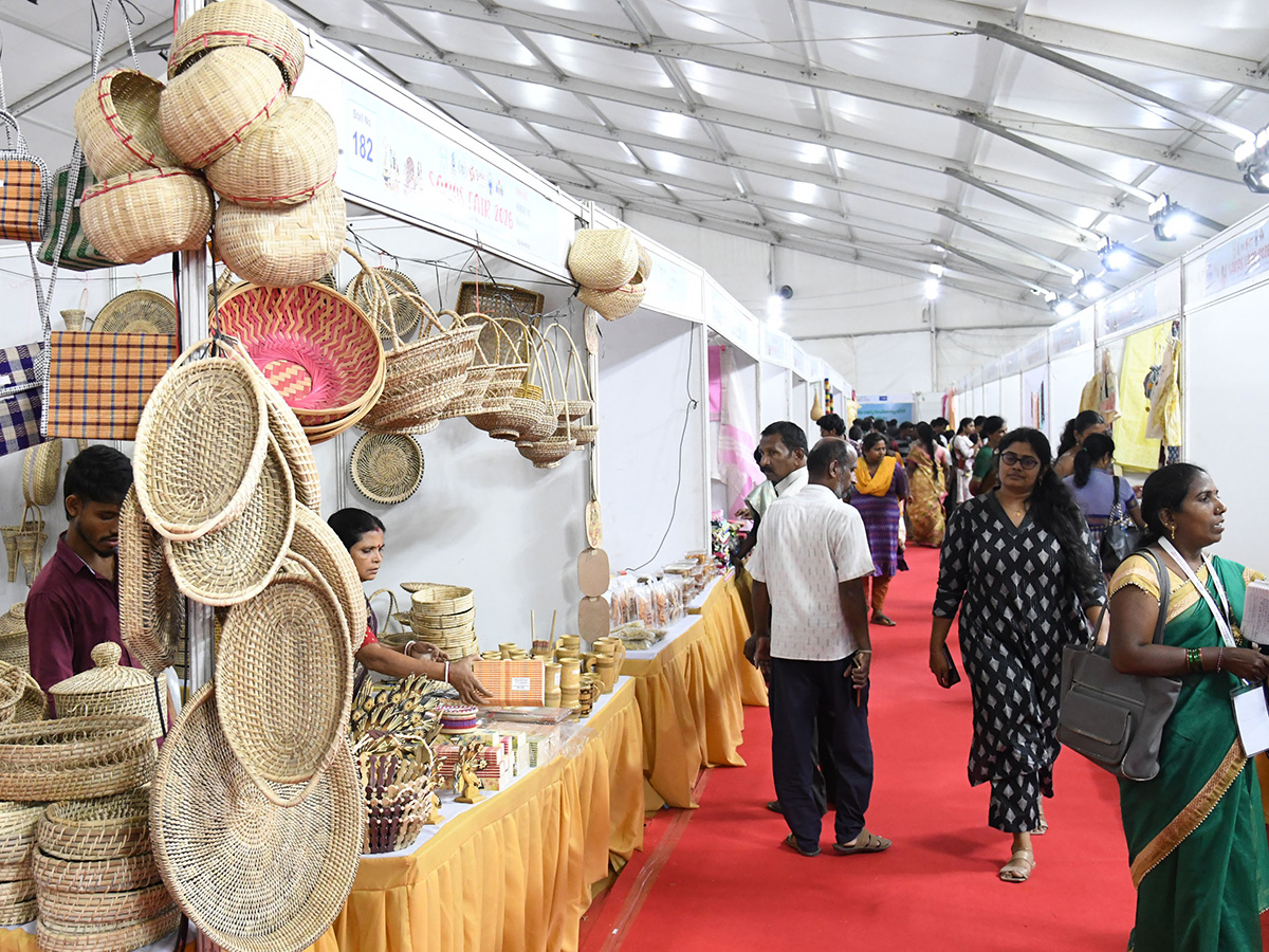 Saras Mela in Hyderabad at the HMDA Grounds18