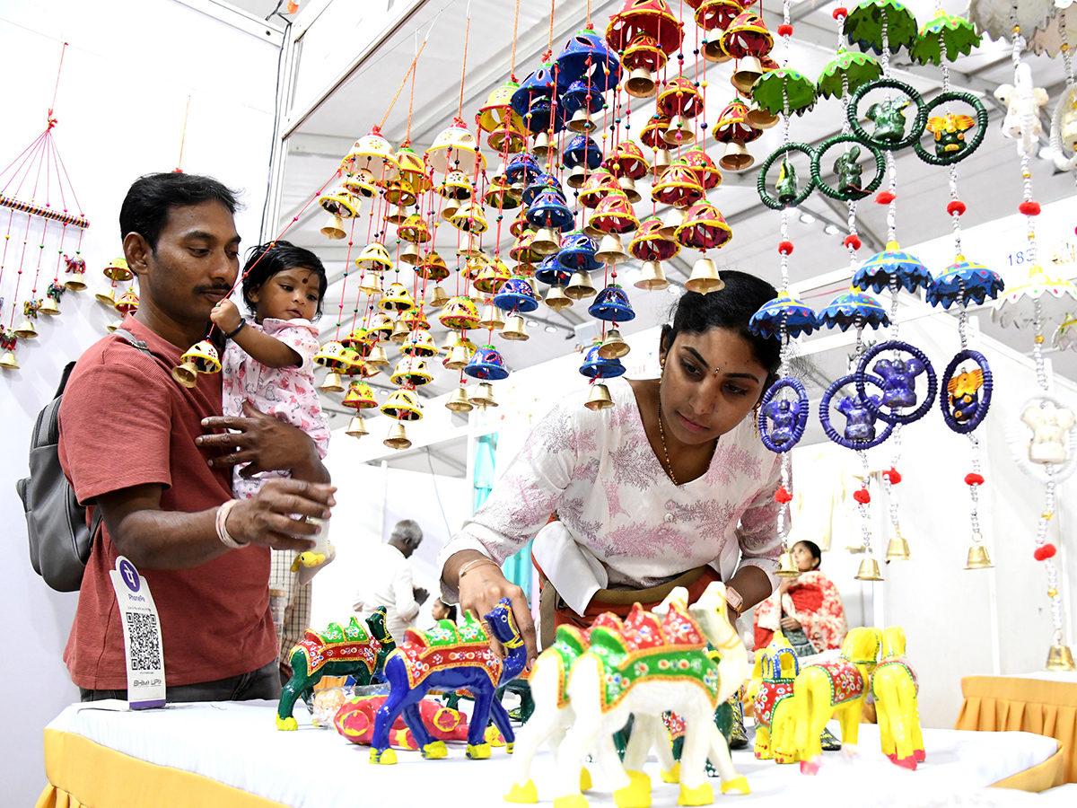 Saras Mela in Hyderabad at the HMDA Grounds2