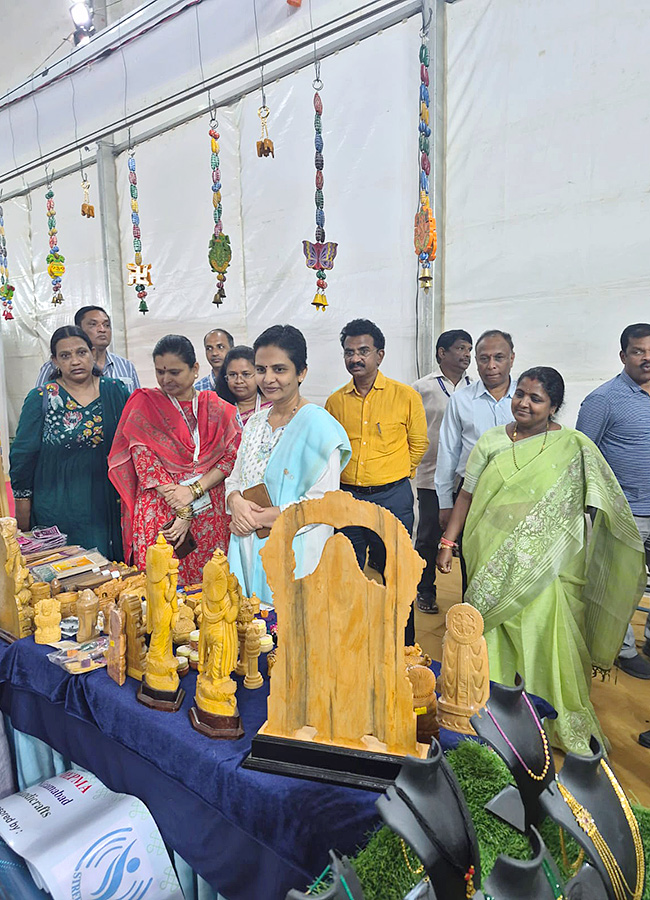 Saras Mela in Hyderabad at the HMDA Grounds20