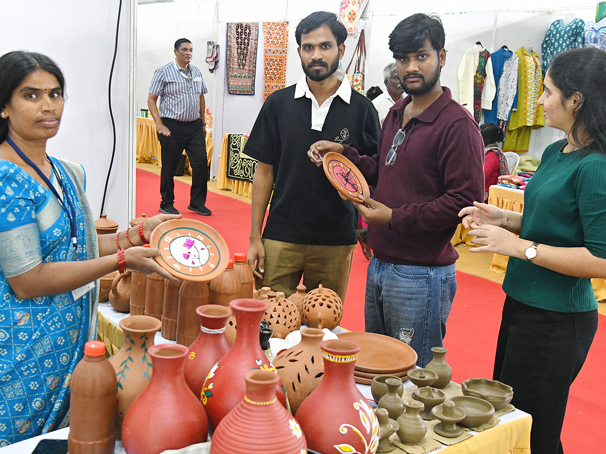 Saras Mela in Hyderabad at the HMDA Grounds24