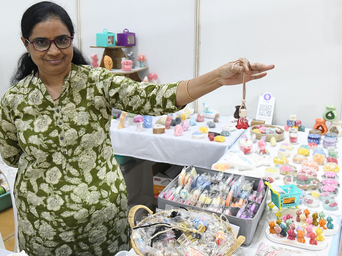 Saras Mela in Hyderabad at the HMDA Grounds4