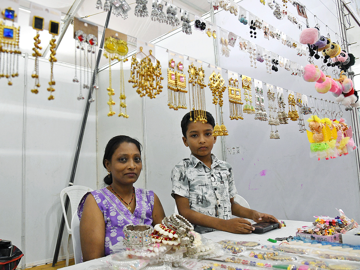Saras Mela in Hyderabad at the HMDA Grounds6
