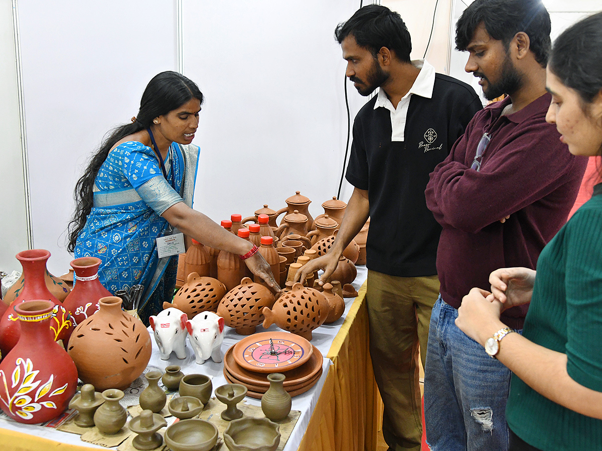 Saras Mela in Hyderabad at the HMDA Grounds7