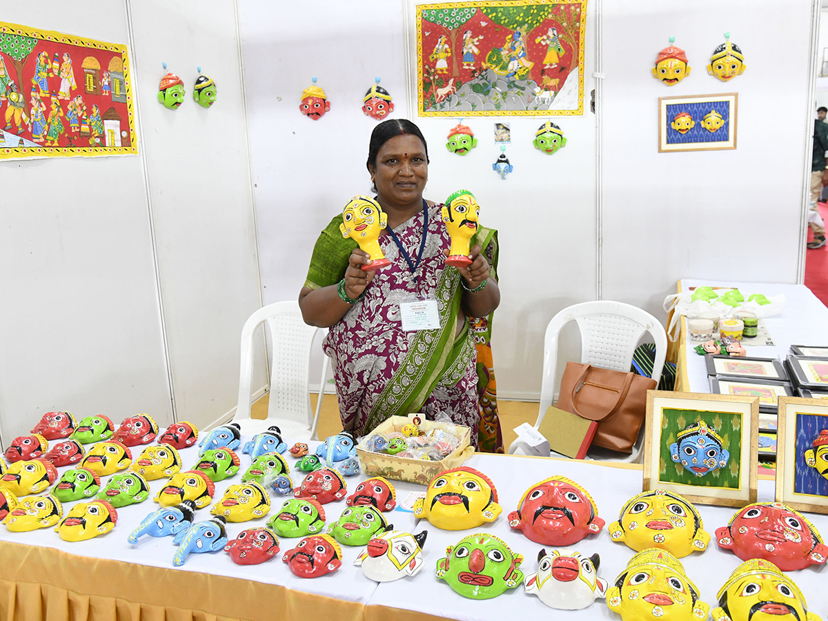 Saras Mela in Hyderabad at the HMDA Grounds8