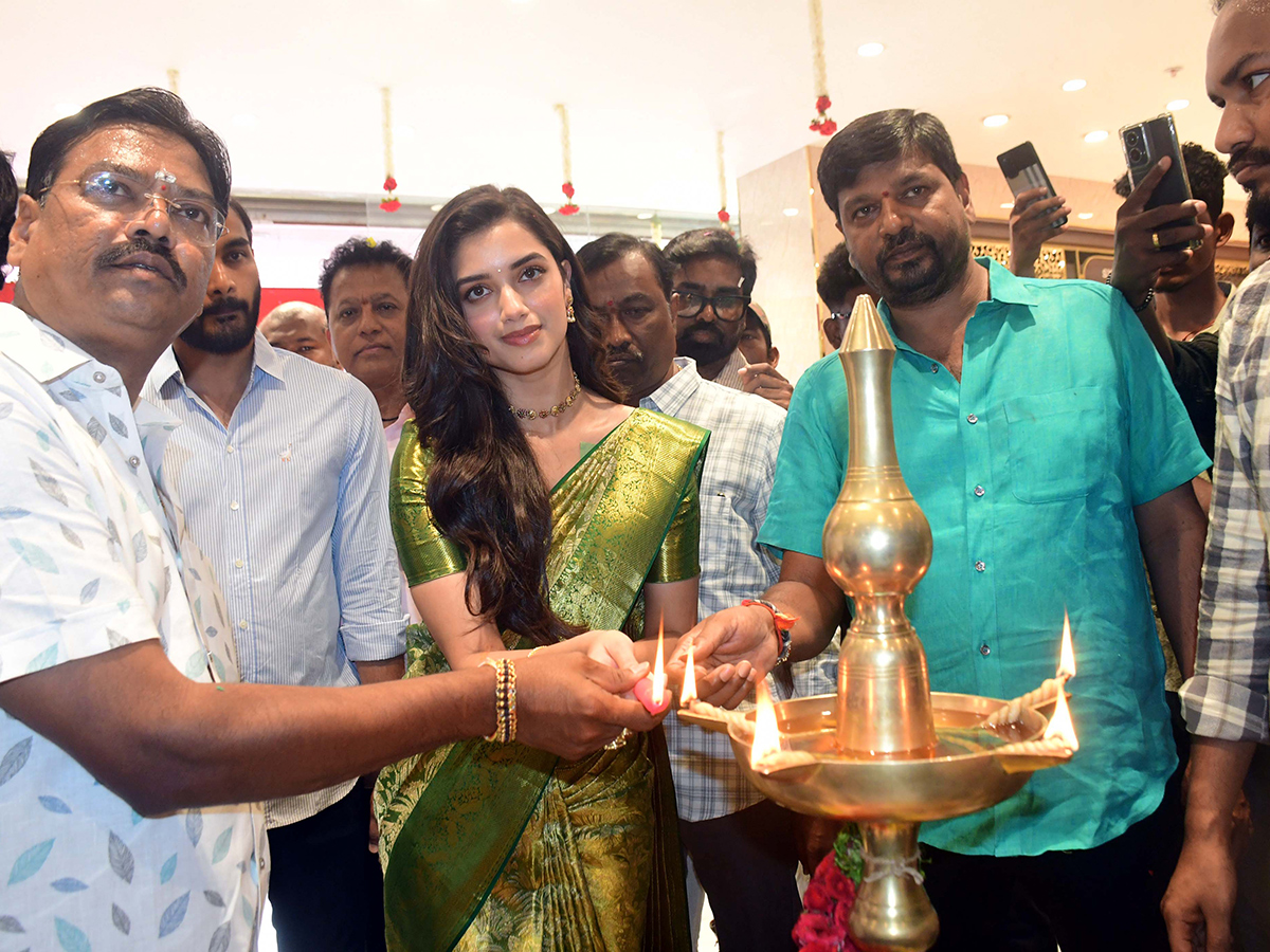 Actress Bhagyashri Borse created a buzz in Nirmal Telangana2