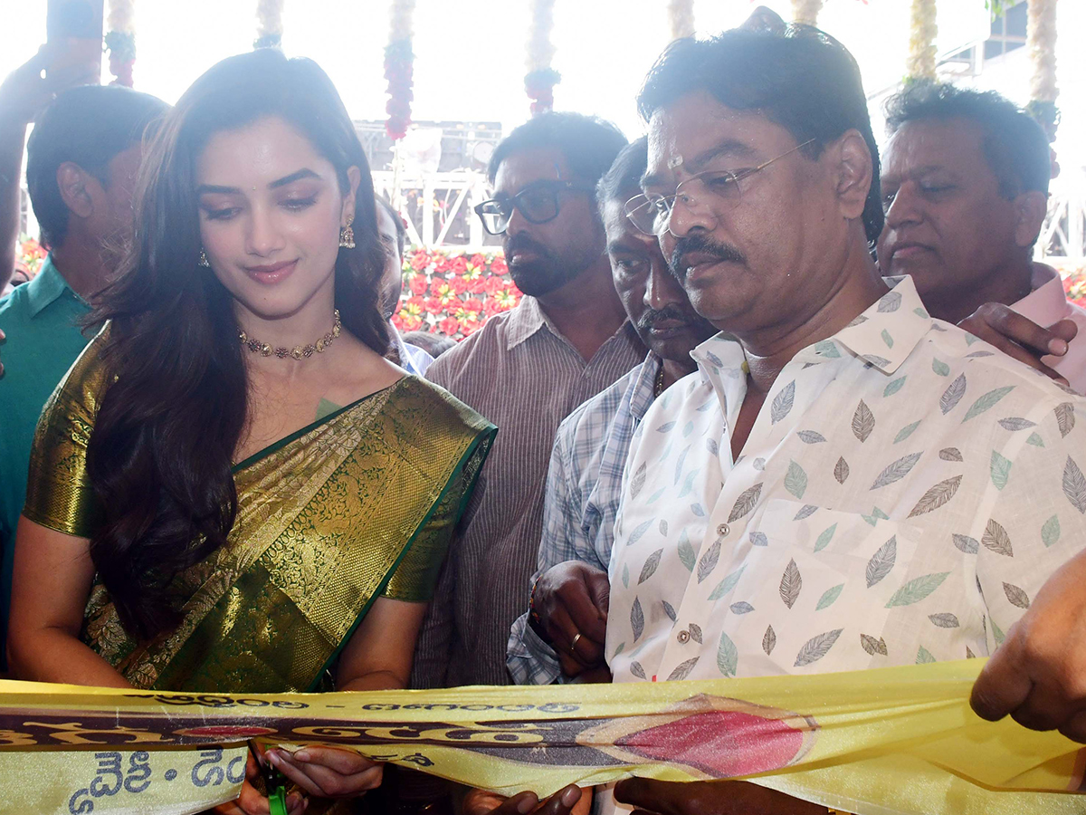 Actress Bhagyashri Borse created a buzz in Nirmal Telangana3