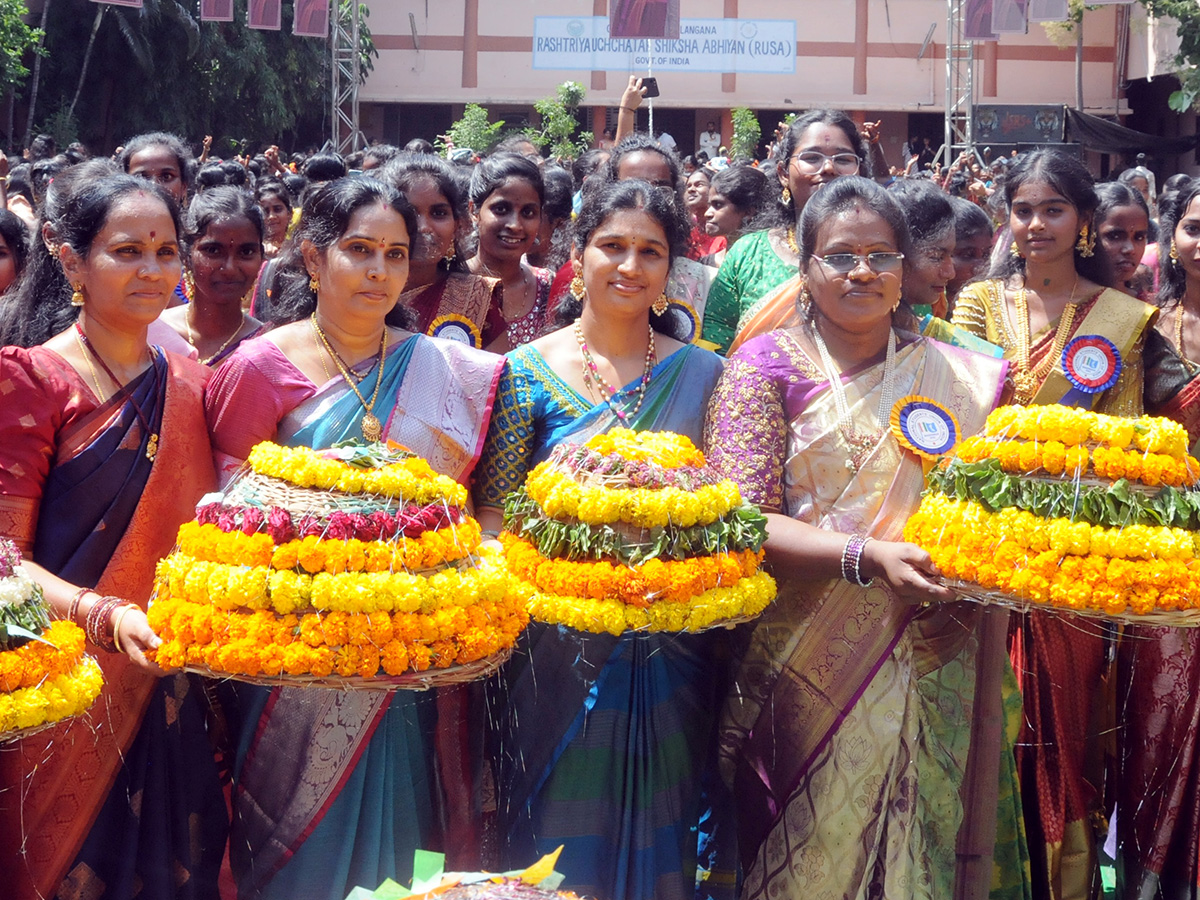 Bathukamma 2026 Celebrations NTR Government Degree College for Women Mahbubnagar27