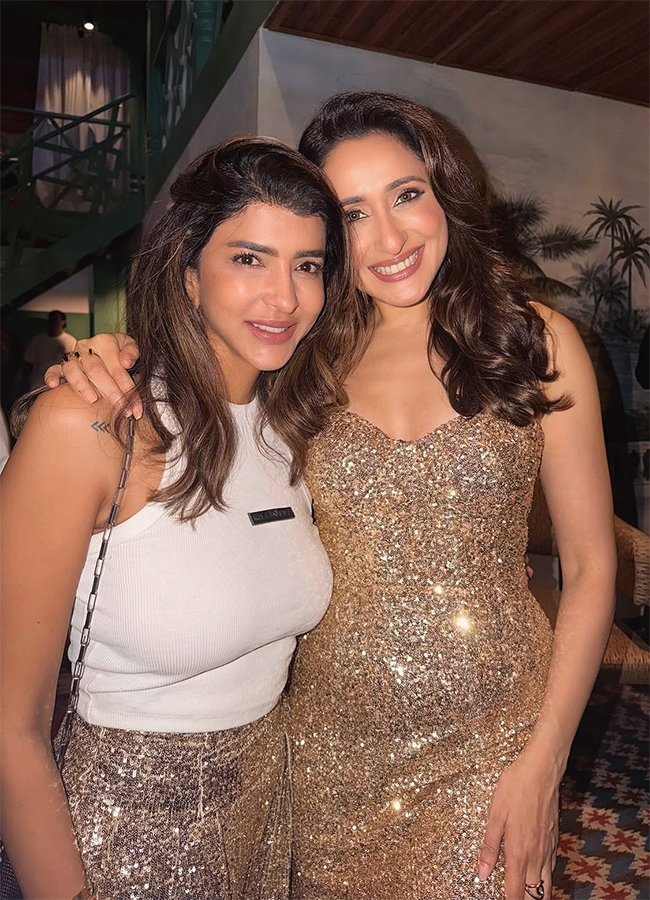 HDB Lakshmi Manchu: Pragya Jaiswal Share Viral Photos2