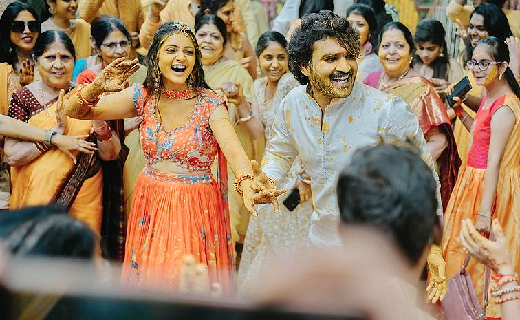 Hero Kiran Abbavaram And Rahasya Gorak Magical Moments In Wedding Photos4