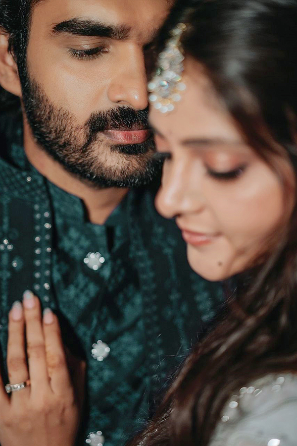 Hero Kiran Abbavaram And Rahasya Gorak Magical Moments In Wedding Photos7
