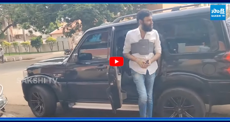 	Gudivada Court: కార్యకర్తలతో కొడాలి నాని