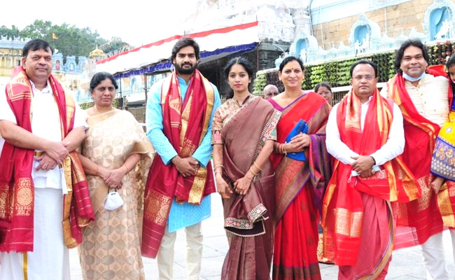 Karthikeya And Lohitha In Tirupati