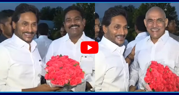 CM YS Jagan Receives Grand Welcome At Gannavaram Airport