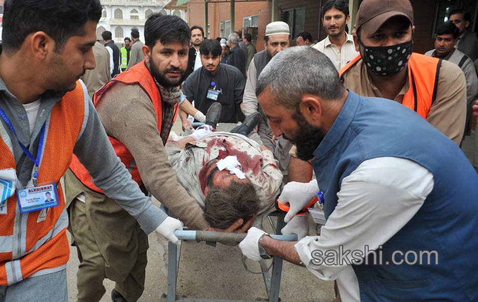 bomb blast in Peshawar