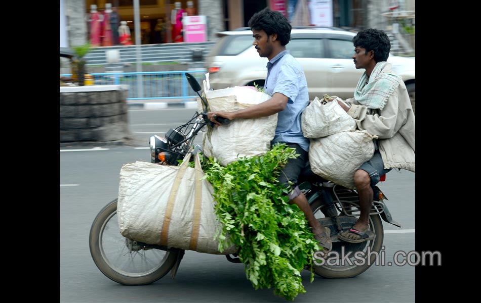 two wheelers with heavy luggage