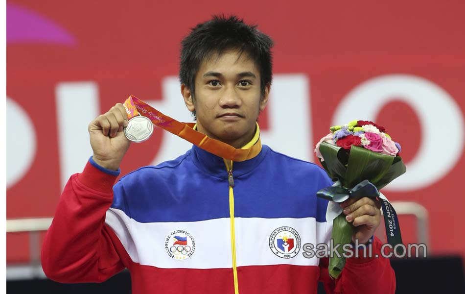 Bindra won bronze medal in the 10m air rifle individual event