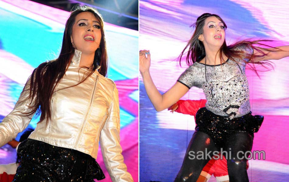 heroine sanjana bangalore country club new year celebration - Sakshi