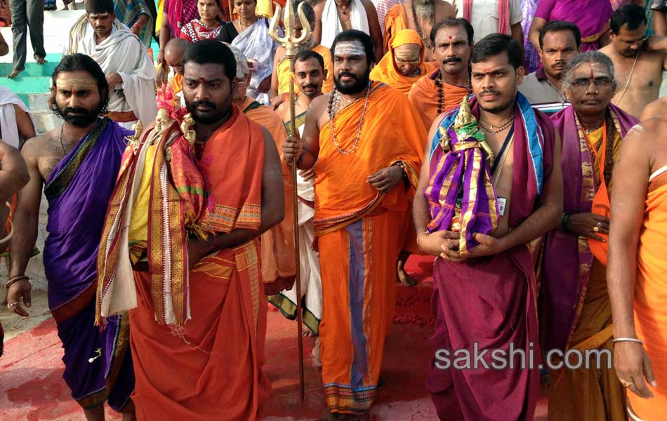 Godavari pushkaralu 2015 in Telangana - Sakshi