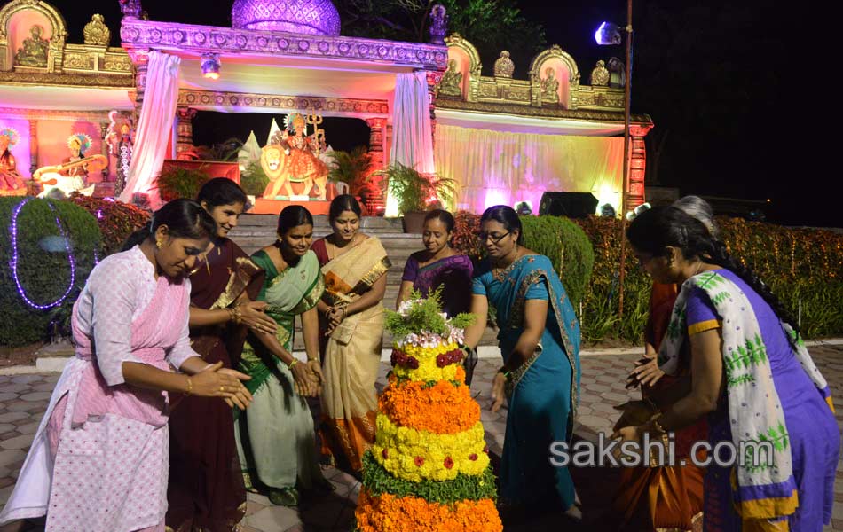 Cultural events in Shanti Sarovar - Sakshi