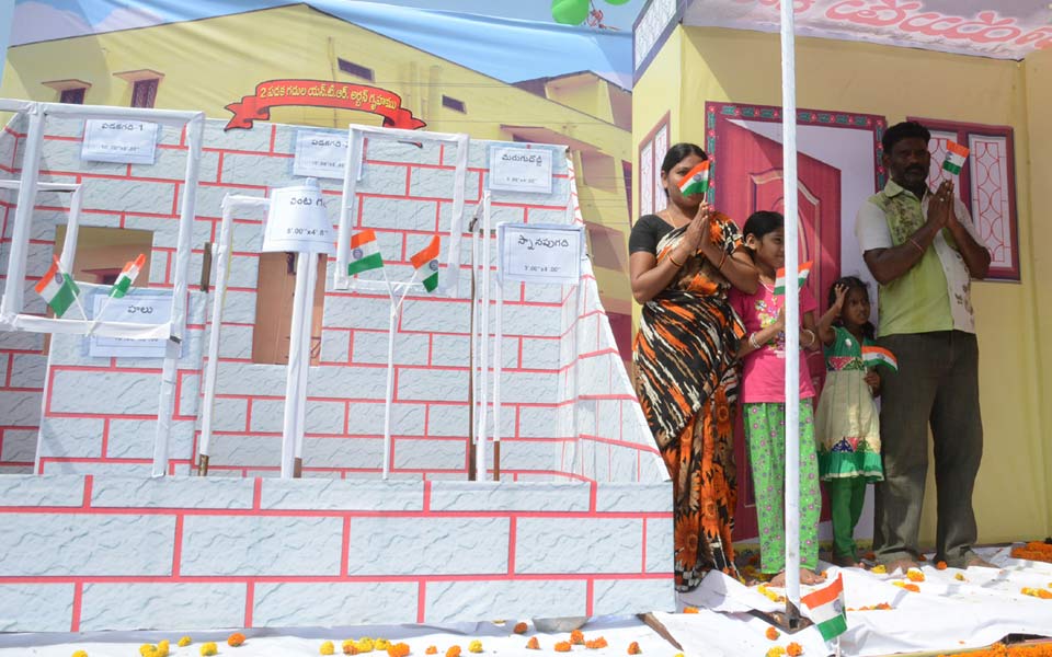 Independence celebrations on a grand scale - Sakshi