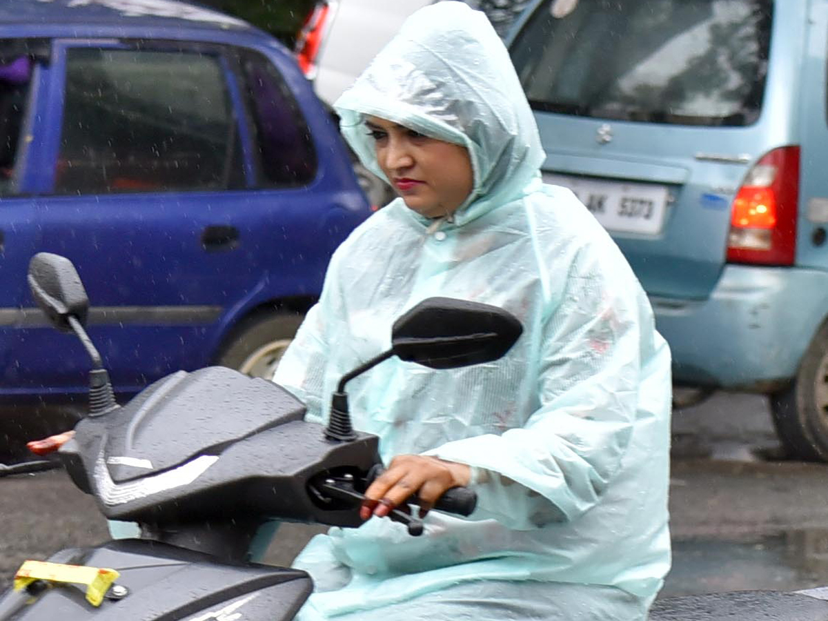 Heavy Rain in Hyderabad photo Gallery - Sakshi